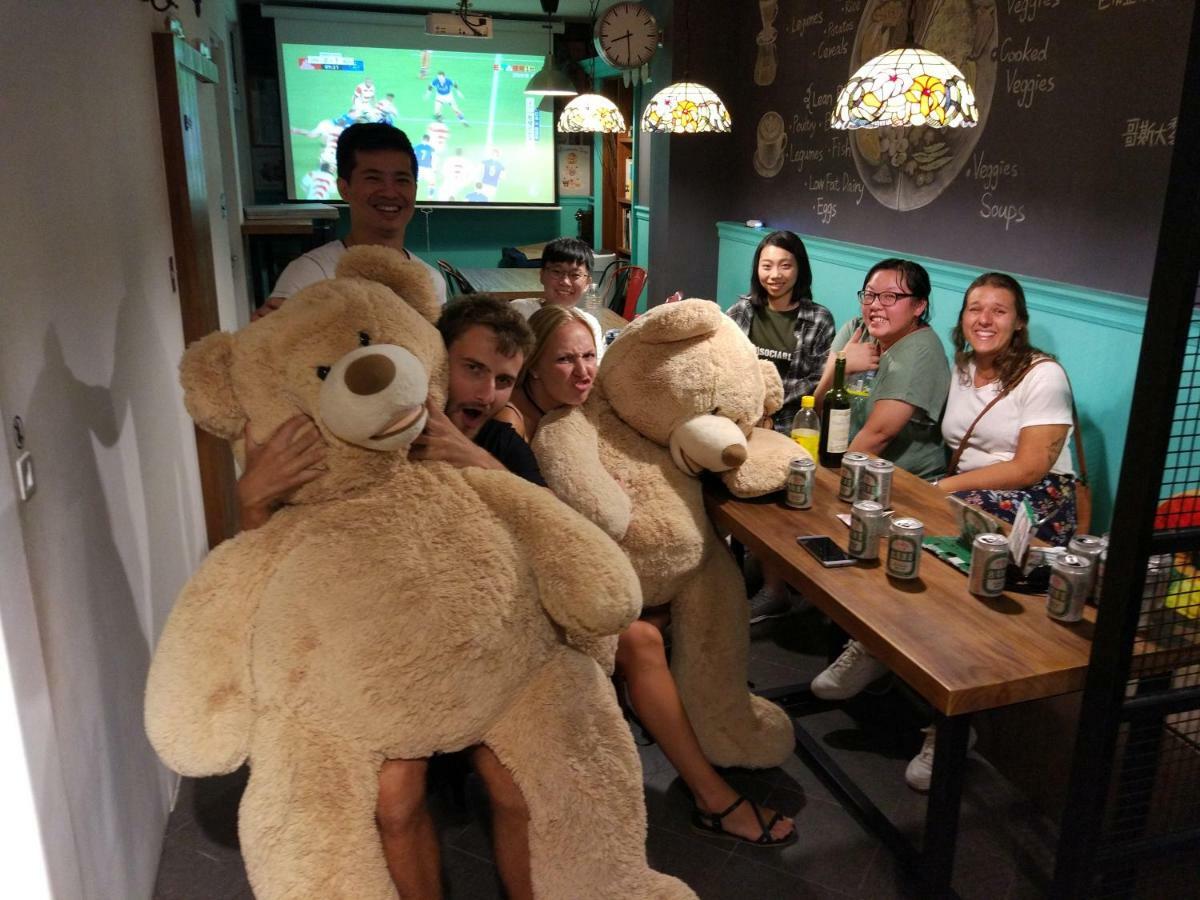 Mydeer Backpacker Hostel Ταϊνάν Εξωτερικό φωτογραφία